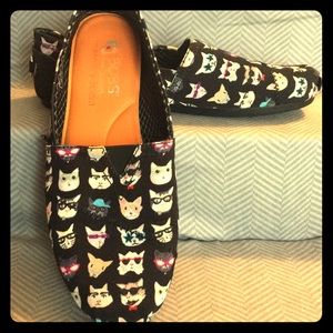 Skechers Bobs Slip-Ons. Cat Edition